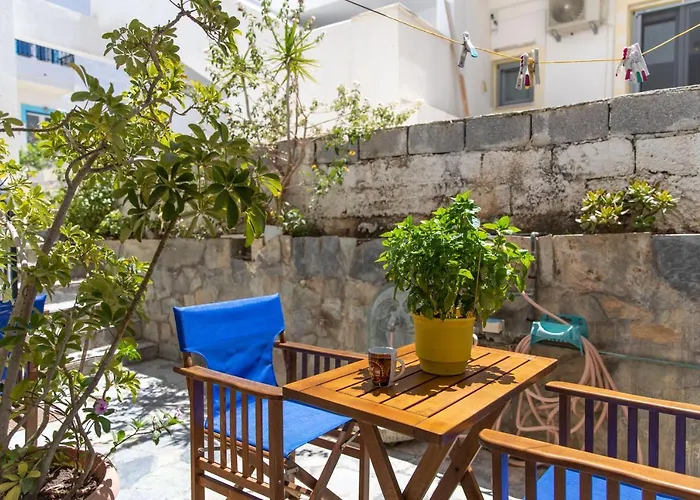 Marina Naxos Апартаменты *